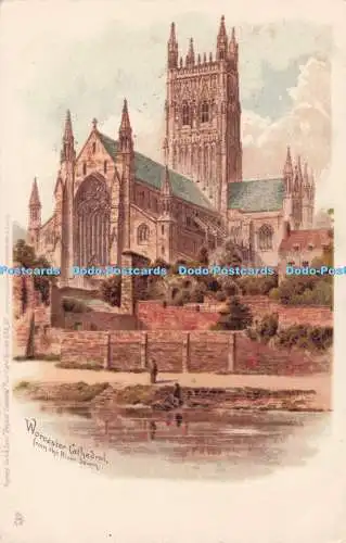 R708233 Worcester Cathedral. Vom Fluss Severn. stecken. Englische Kathedrale. Pos