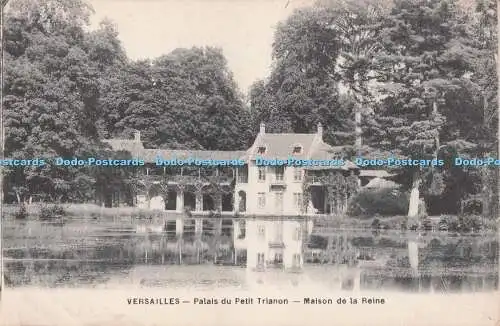 R710442 Versailles. Palais du Petit Trianon. Maison de la Reine. Mme Moreau