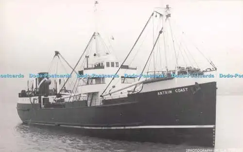 R715006 Schiff Antrim Coast. G. A. Osbon. Altes Foto. 1956