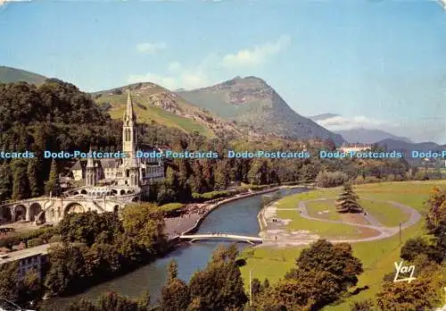 D014342 Lourdes. Vue Generale sur la Basilique et le Gave de Pau. P. Chambon. 19