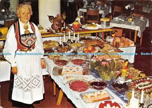 D021227 Norwegisches kaltes Buffet. Ulvik Hotel. Ulvik. Hardangner. Norwegen. K. Vikor.