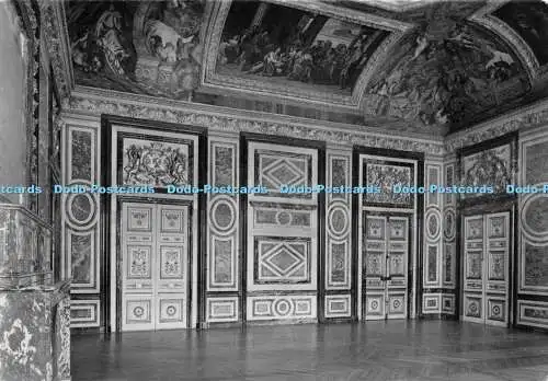 D017221 Versailles. Le Chateau. La Salle des Gardes de la Reine Peintures de N.