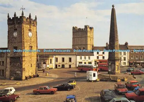 D022895 Richmond. Yorkshire. Marktplatz von Nordwesten. Richter