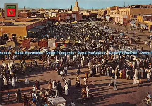 D023654 Nr. 16. Marrakesch. Djemaa El Fna quadratisch. Komaroc Sa. Escudo De Oro. Fisa