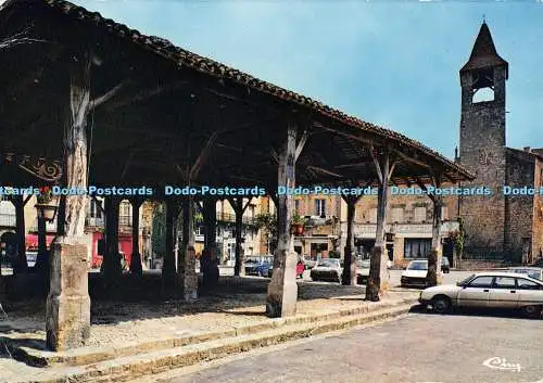 D034984 Belves. Dordogne. Vieille halle en bois et beffroi du XVe siecle sur la