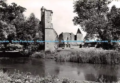 D067865 Oxfordshire. Minster Lovell Hall. Südwestturm und Großer Saal aus einem