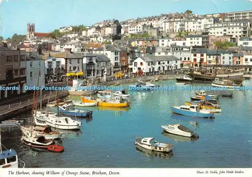 D075878 Devon. Brixham. Der Hafen zeigt Wilhelm von Oranien Statue. John Hinde