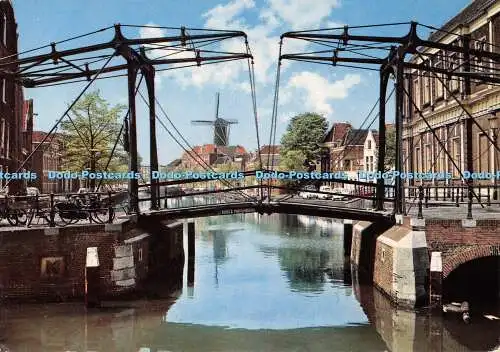 D082244 Schiedam. Appelmarktburg. Schlitten fahren. 1976