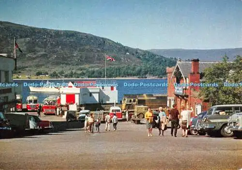 D082381 Inverness Shire. Fort William. Bahnhofsplatz. J. Arthur Dixon