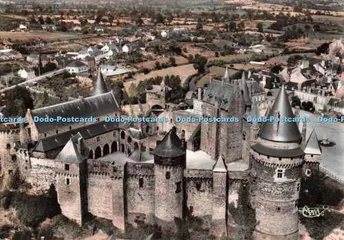 D081088 Vitre. A Vue Aerienne du Chateau. XIV. et XV s. Combier Imp. Macon. Cim.