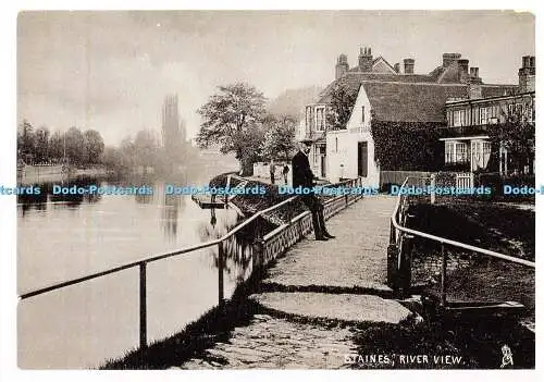 D079736 Flecken. Flussblick. Die Hythe. Egham. Surrey blickt flussabwärts. c. 191