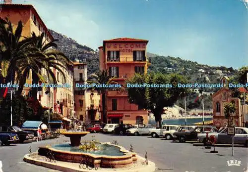 D079943 Villefranche sur Mer. La Place Amelie Polonais. Ein Droit. la Chapelle Sa