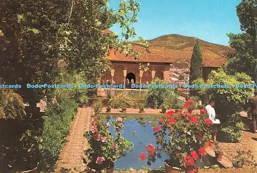 D082977 Granada. Alhambra. Jardines del Partal y Torre de las Damas. Postales Gr