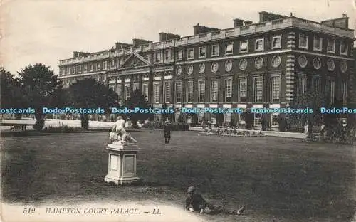 R199356 512 Hampton Court Palace LL 1913