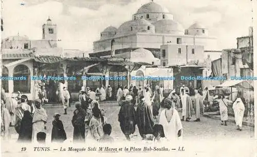 R198143 19 Tunis La Mosquee Sidi MHarez et la Place Bab Souika LL Levy et Neurde