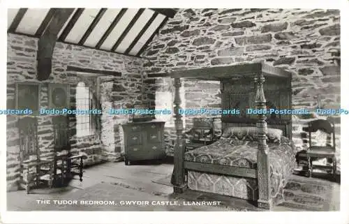 R199496 The Tudor Bedroom Gwydir Castle Llanrwst RP