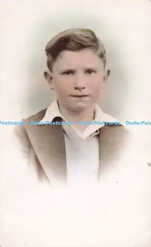 R205029 Junge Portrait alte Fotografie Postkarte