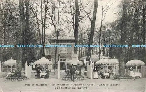 R210580 Parc de Versailles Restaurant de la Flotille du Cunal Allee de la Reine