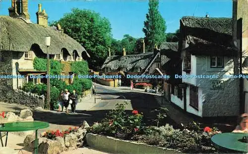 R205610 K 811 The Isle of Wight Shanklin The Old Village D Constance 1978