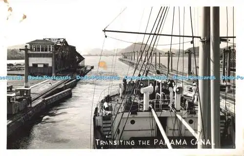 R212845 Durch den Panamakanal