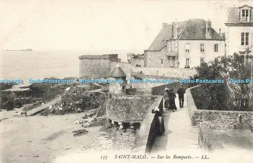 R211078 137 Saint Malo Sur les Remparts LL