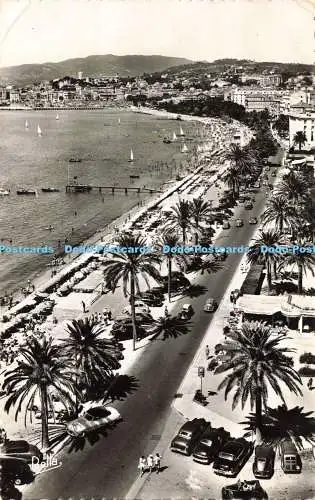 R211202 Rella La Cote dAzur Cannes Le Boulevard de la Croisette et le Suquet 195