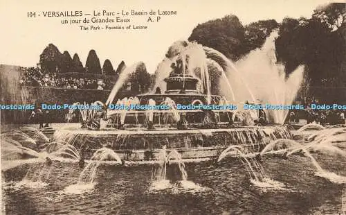 R210087 104 Versailles Le Parc Le Bassin de Latone un jour de Grandes Eaux The P