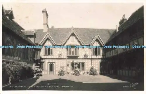R214596 The Courtyard Lord Leycesters Hospital Warwick Walter Scott RP 1959