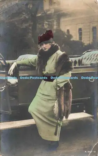 R216793 Frau Fell RP British Beauty Miss Gladys Cooper Drehfoto
