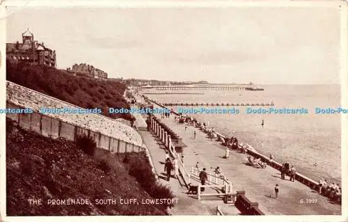 R219332 The Promenade South Cliff Lowestoft Valentine Foto Typ Dundee and Lond