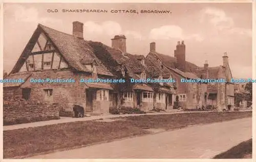 R220887 Old Shakespearean Cottage Broadway S E Foss Chemiker and Stationer No 114