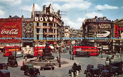 R224638 Piccadilly Circus London Natural Colour Series 1965 Photographic Greeting