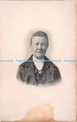 R227145 Frauenportrait alte Fotografie Postkarte