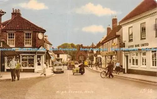 R229561 High Street Holt Frith Friths Serie Reigate Copyright 1970