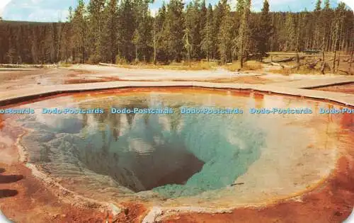 R229602 Schöner Morning Glory Pool im Yellowstone Nationalpark Vielleicht der Mo