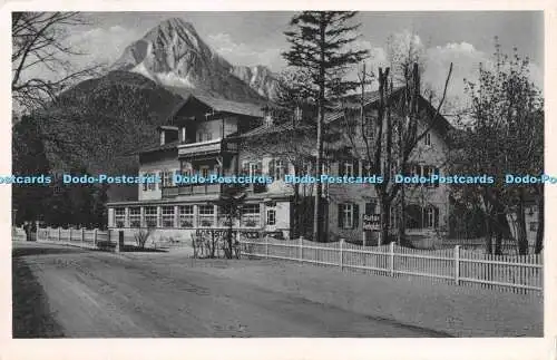 R233601 Hotel Pension Karwendel Mittenwald An der Isar Bayerische Alpen Deutschland Tanne