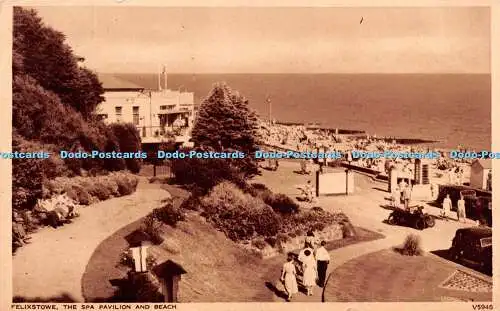 R242146 Felixstowe The Spa Pavilion and Beach V5946 Photochrom 1957