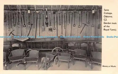 R243972 Swiss Cottage Osborne C2 Gartengeräte des Ministeriums der königlichen Familie Wo