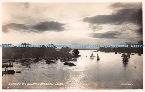R243656 Sunset on Oulton Broad 267 211177 Valentines RP