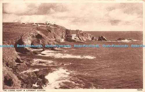 R245305 The Lizard Point and Lifeboat Station Photochrom Postkarte