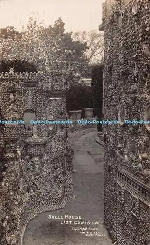 R252589 Shell House East Cowes weiße Postkarte