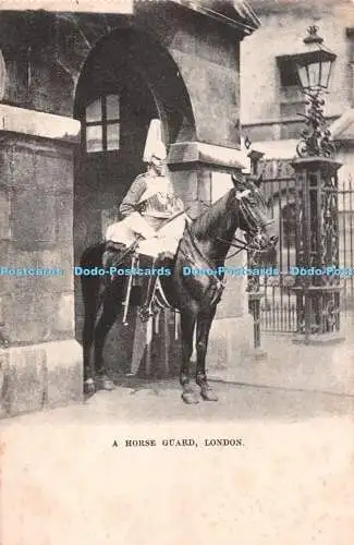 R252741 London A Horse Guard Postkarte