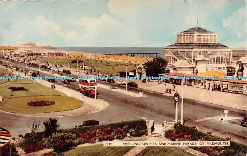 R260266 Wellington Pier And Marine Parade Gt Yarmouth H Coates No 7349 1961