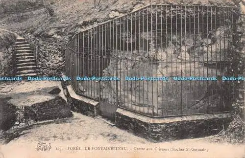 R259028 169 Foret De Fontainebleau Grotte aux Cristaux Rocher St Germain