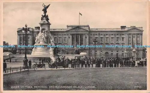 R259056 Queen Victoria Memorial and Buckingham Palace London 81589 J V Valentine