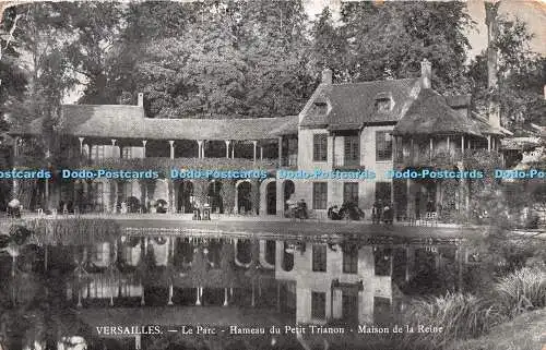 R259102 Versailles Le Parc Hameau du Petit Trianon Maison de la Reine