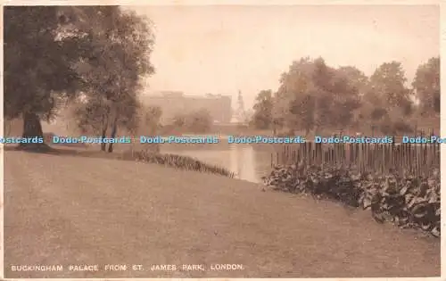 R260864 Buckingham Palace From St James Park London 1933