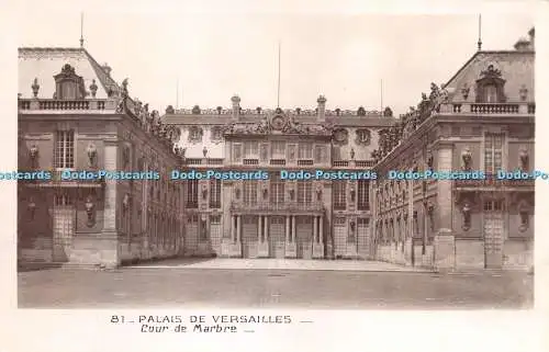 R267161 81 Palais de Versailles Cour de Marbre Musees Nationaux Palais du Louvre