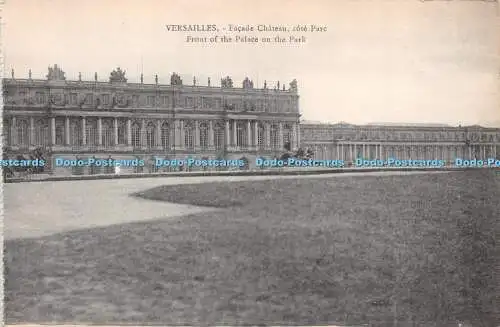 R268564 Versailles Fassade Chateau cote Paris Schlossfront am Park Cos