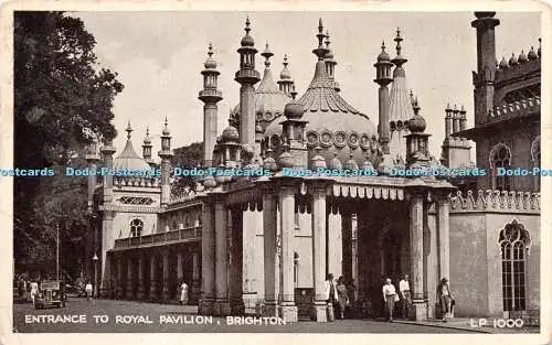R268659 Eingang zum Royal Pavilion Brighton LP 1000 Lansdowne Produktion 1951